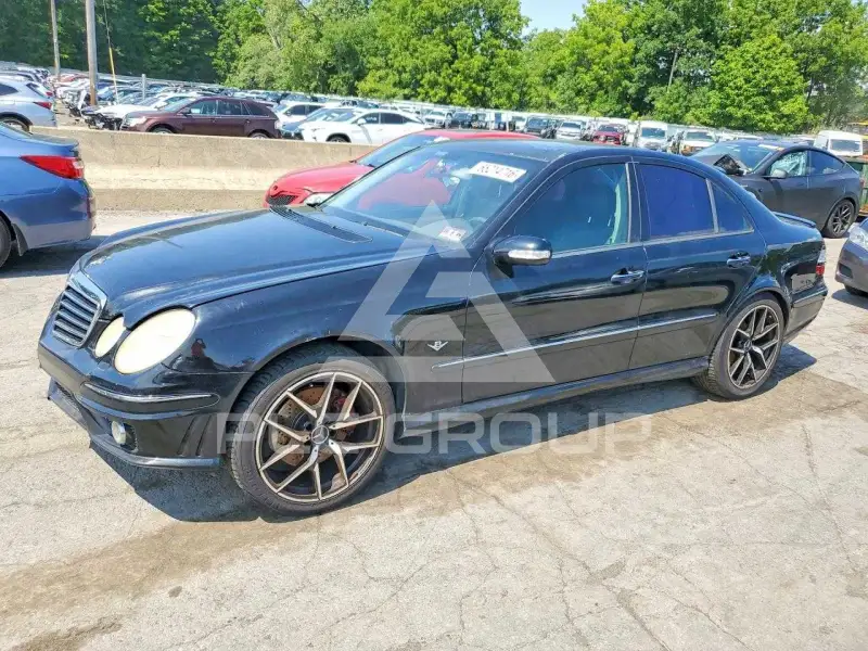 2005 Mercedes Benz E-Class фото