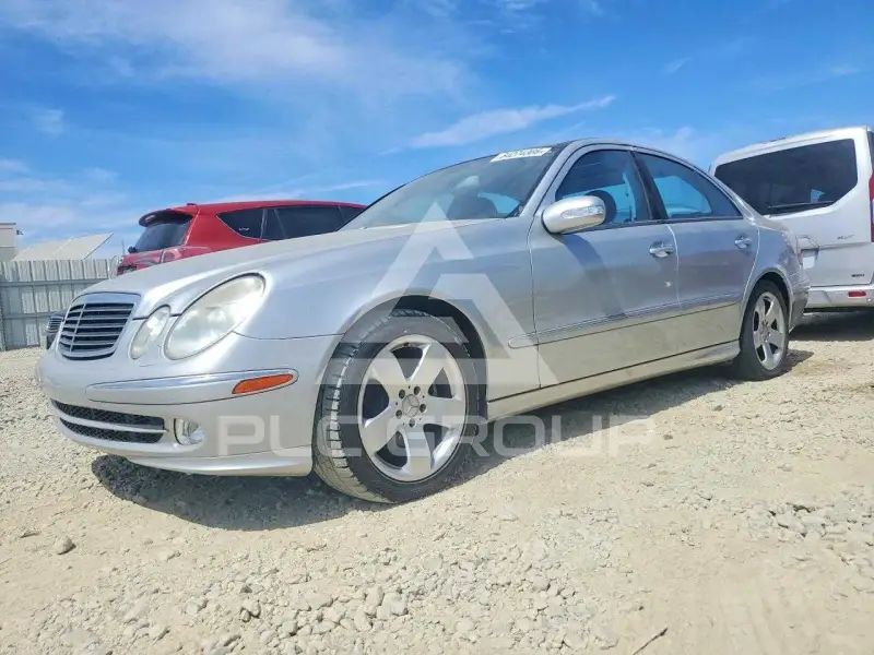 2005 Mercedes Benz E-Class фото