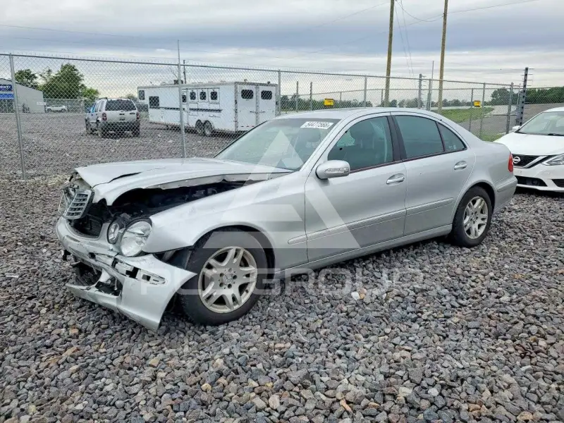 2005 Mercedes Benz E-Class фото