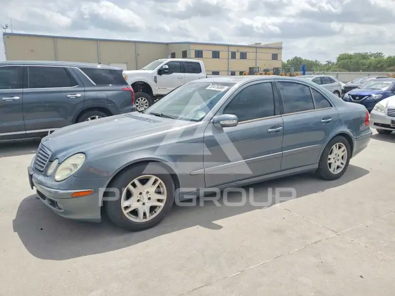 2005 Mercedes Benz E-Class photo