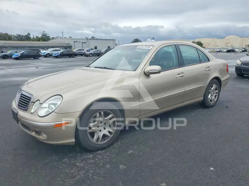 2005 Mercedes Benz E-Class photo