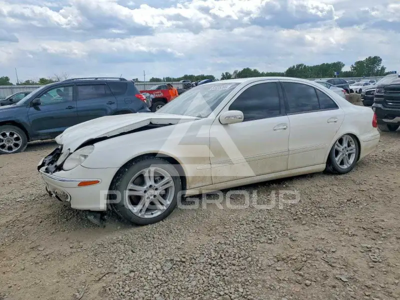 2005 Mercedes Benz E-Class фото
