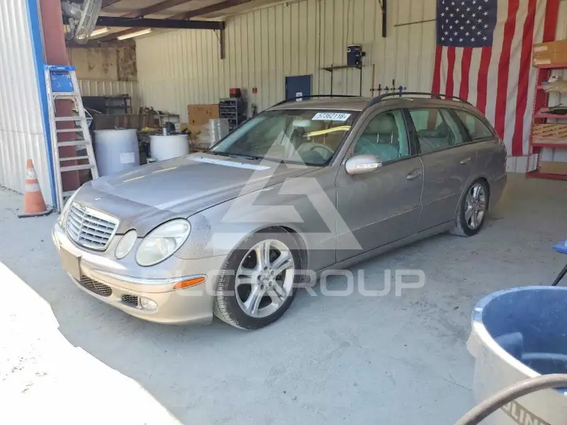 2005 Mercedes Benz E-Class photo