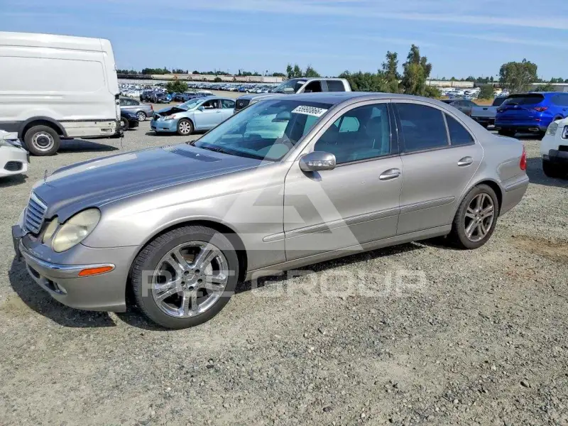 2005 Mercedes Benz E-Class фото