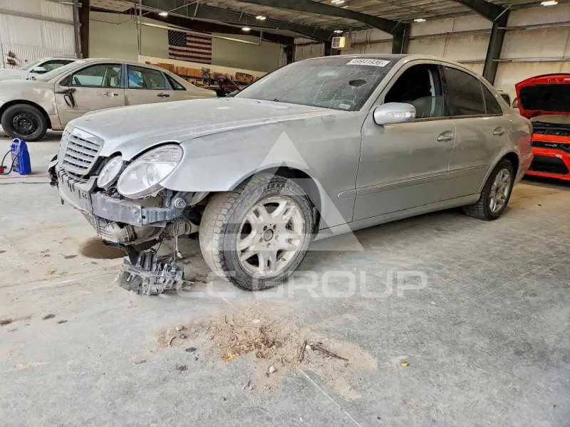 2005 Mercedes Benz E-Class фото