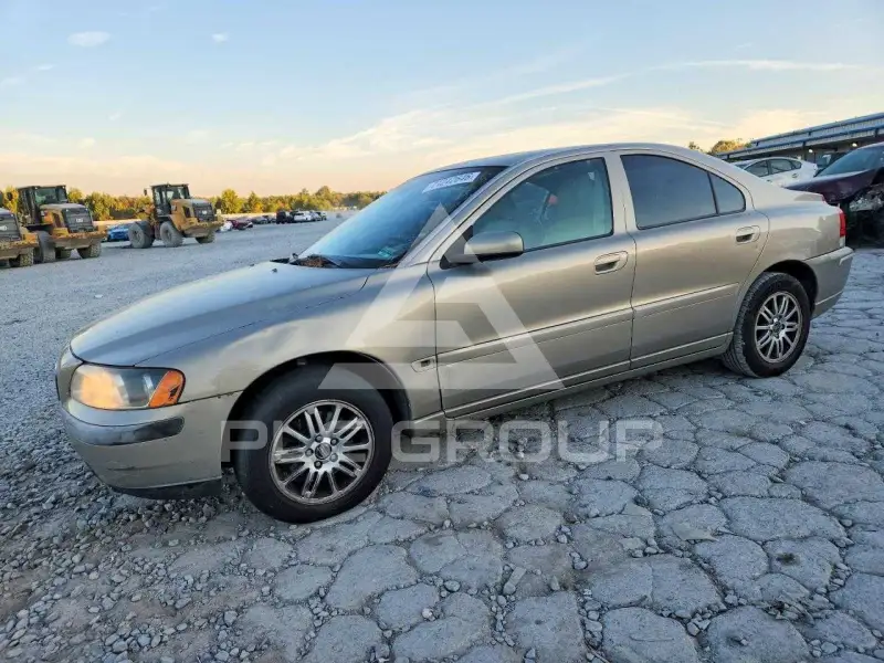 2005 Volvo S60 фото