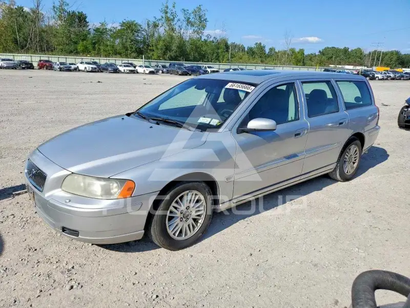 2005 Volvo V70 фото