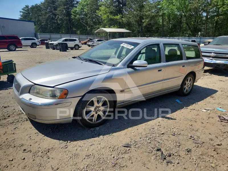 2005 Volvo V70 фото