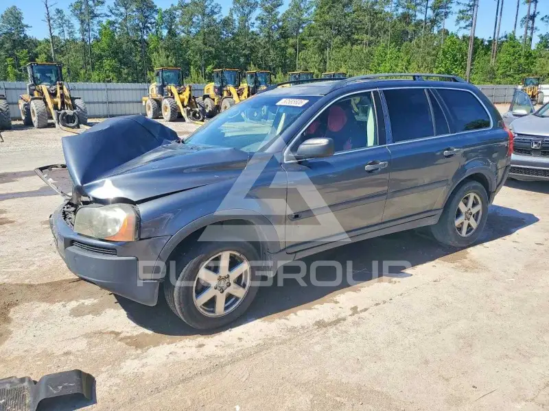 2005 Volvo XC90 photo