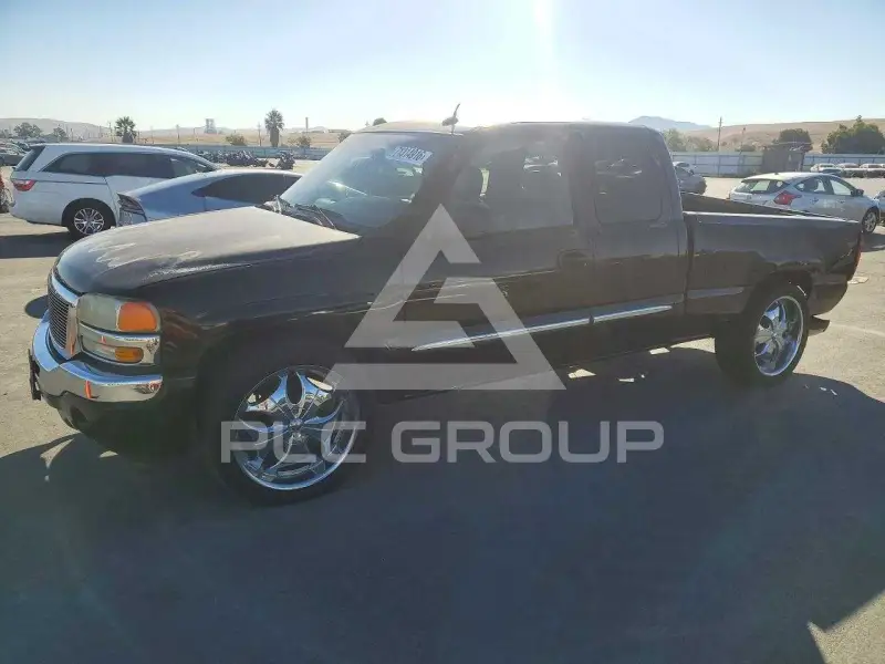 2005 GMC Sierra photo