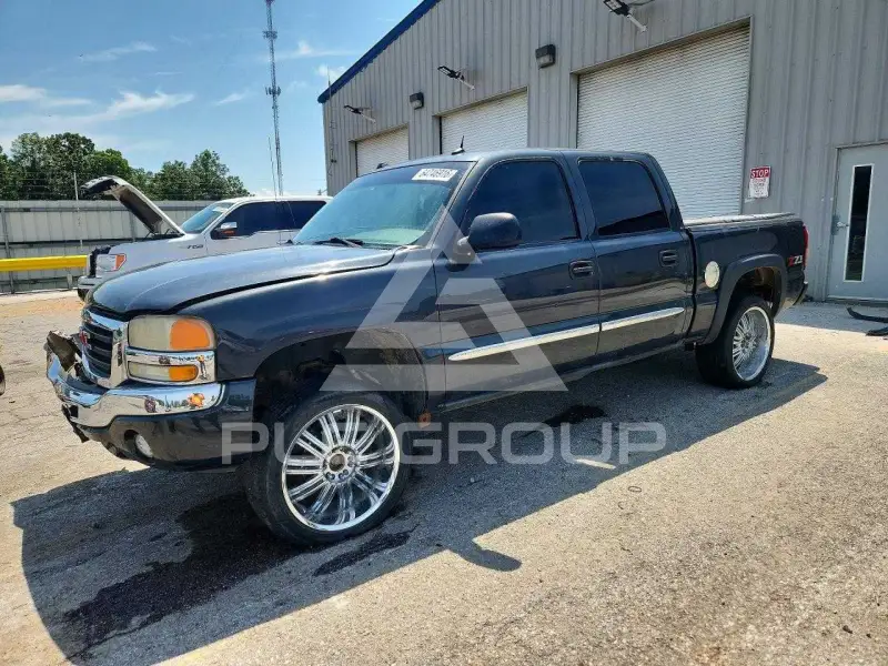 2005 GMC Sierra photo