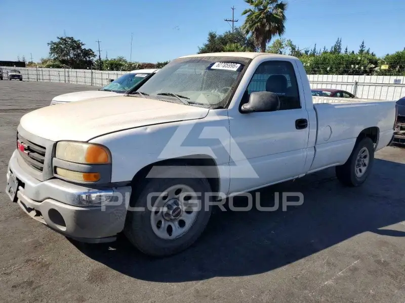 2005 GMC Sierra photo