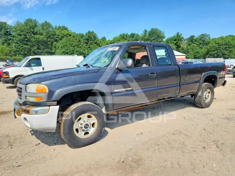 2005 GMC Sierra photo