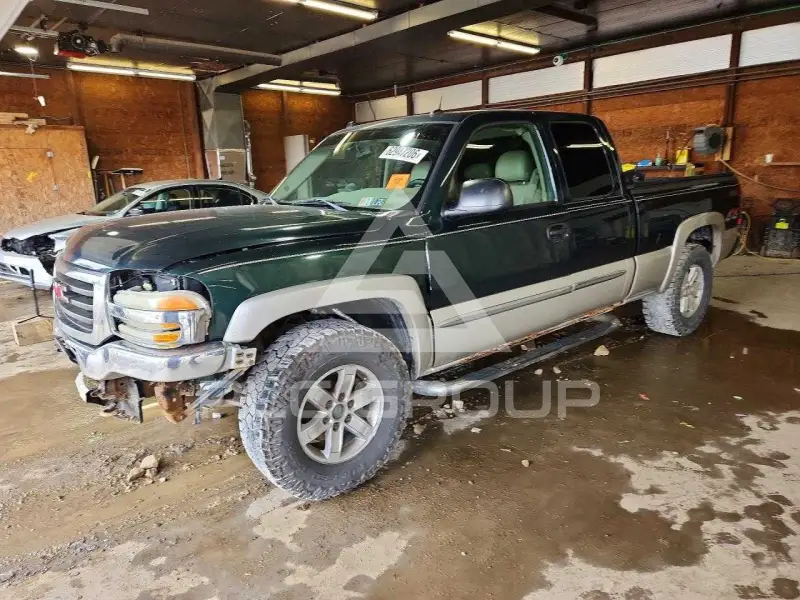 2005 GMC Sierra photo