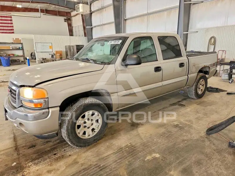 2005 GMC Sierra photo