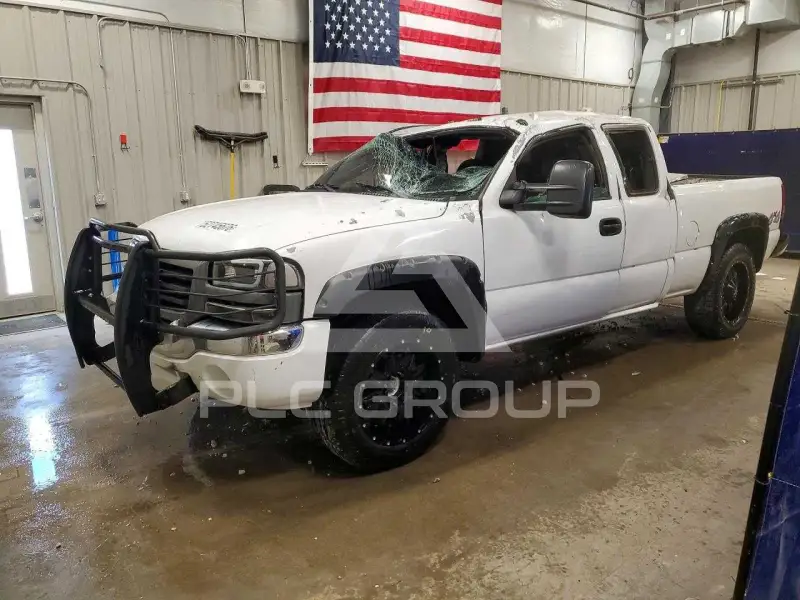 2005 GMC Sierra photo