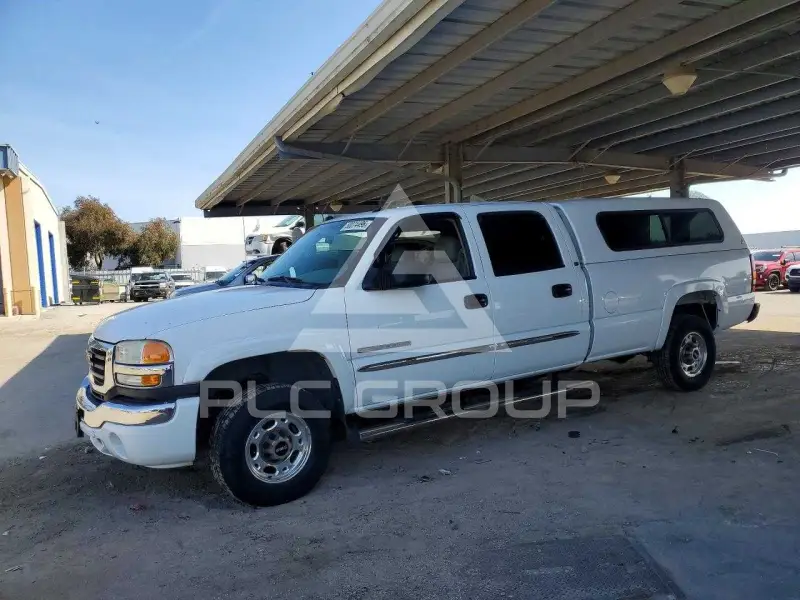 2005 GMC Sierra photo