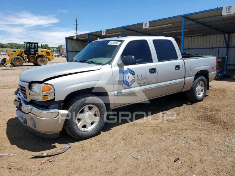 2005 GMC Sierra photo