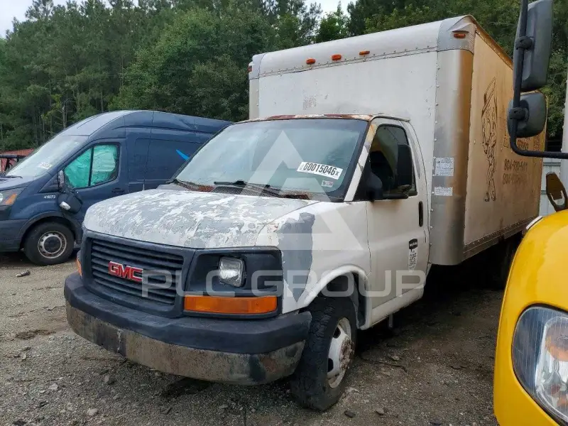 2005 GMC Savana photo