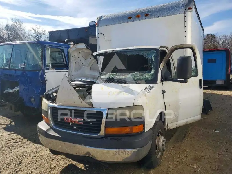 2005 GMC Savana photo