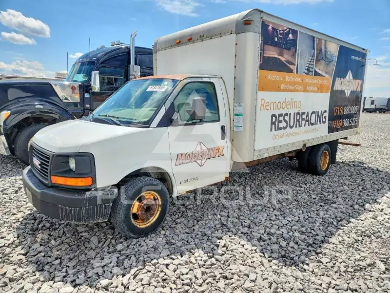 2005 GMC Savana photo