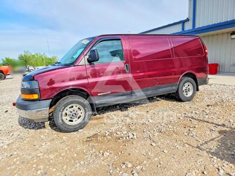 2005 GMC Savana фото