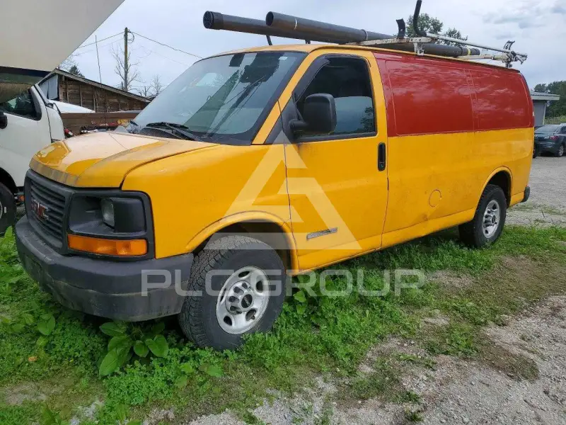2005 GMC Savana фото