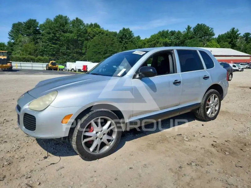 2005 Porsche Cayenne photo