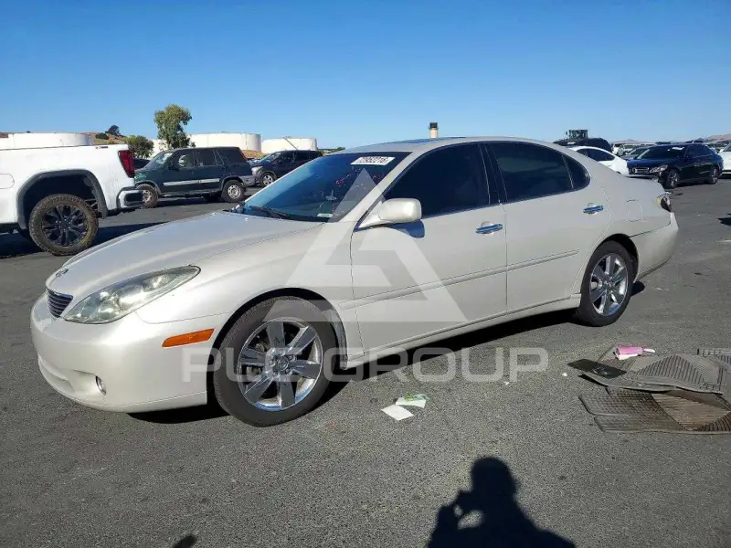 2005 Lexus ES photo