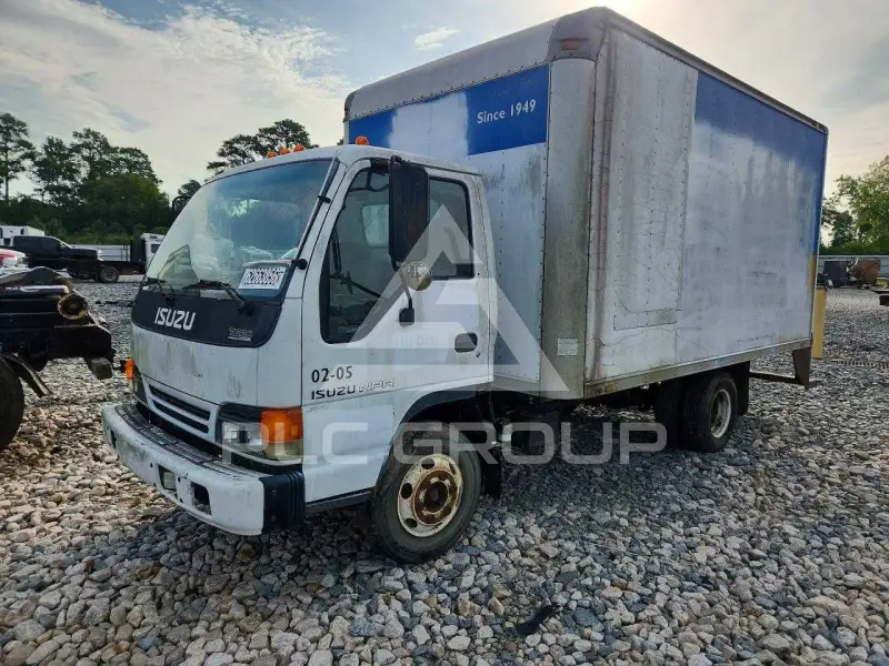 2005 Isuzu NPR фото