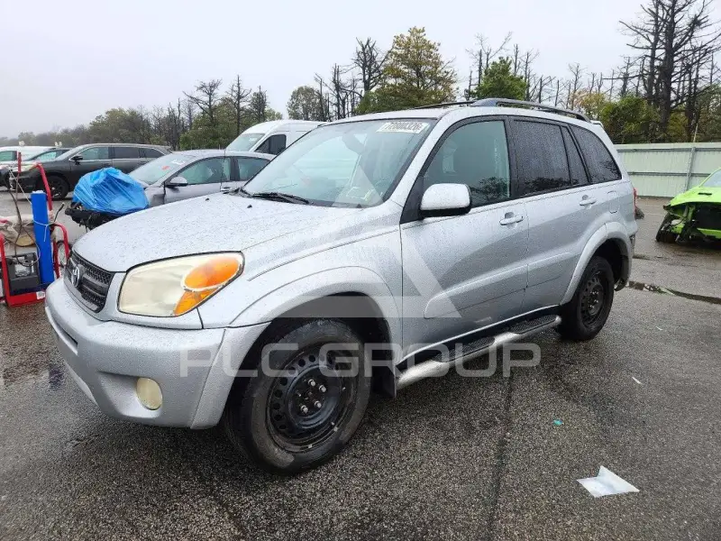 2005 Toyota RAV4 photo