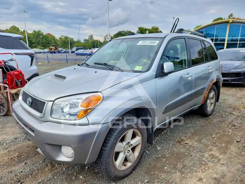 2005 Toyota RAV4 фото