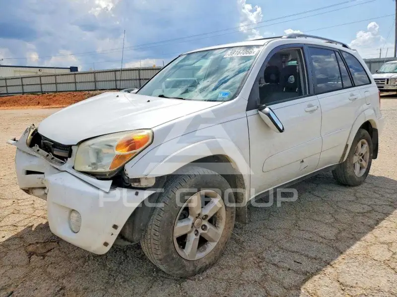 2005 Toyota RAV4 photo