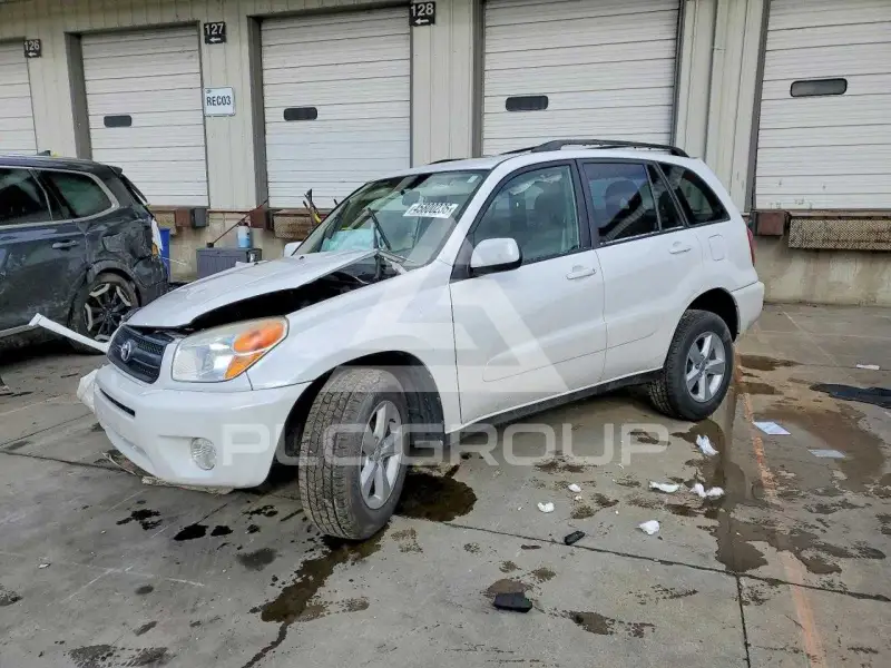2005 Toyota RAV4 фото