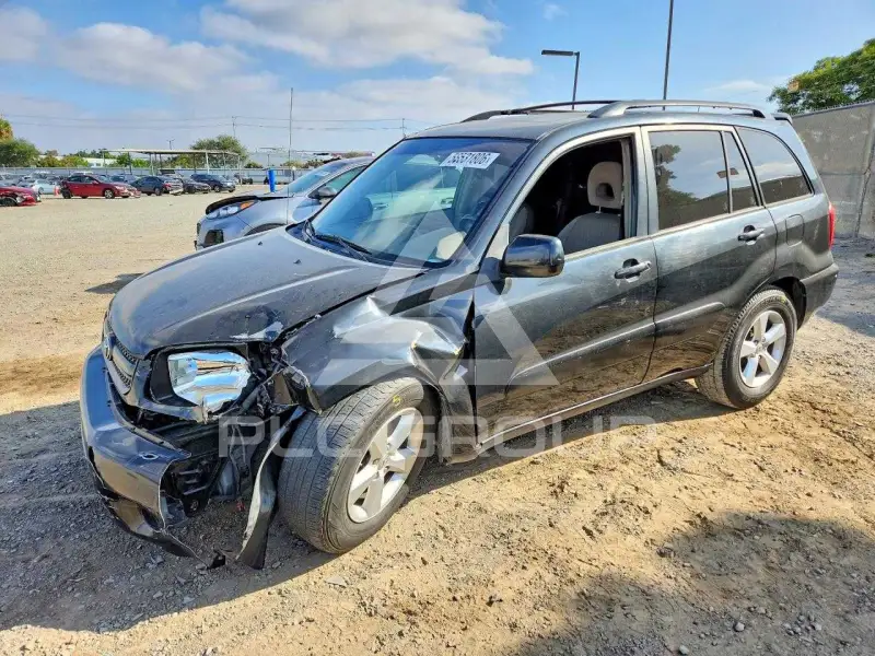 2005 Toyota RAV4 фото