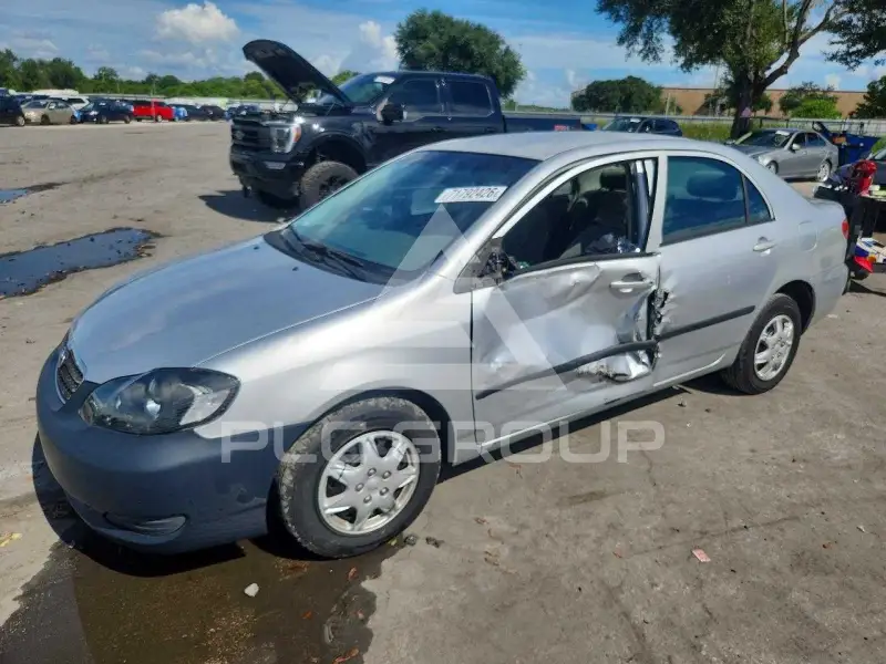 2005 Toyota COROLLA фото