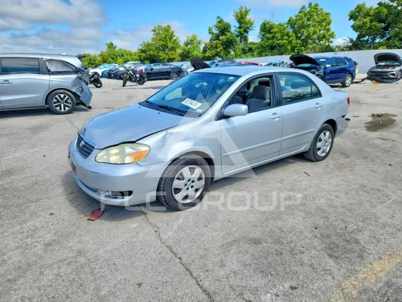 2005 Toyota COROLLA фото