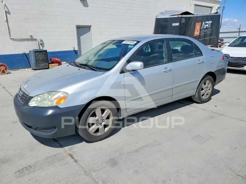 2005 Toyota COROLLA фото