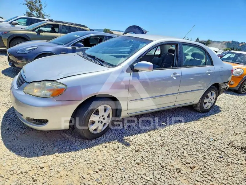 2005 Toyota COROLLA фото