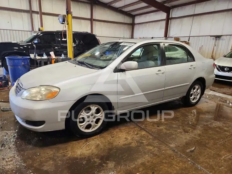 2005 Toyota COROLLA фото