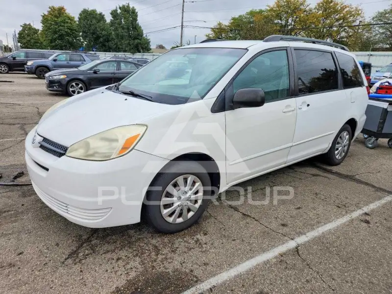 2005 Toyota SIENNA photo