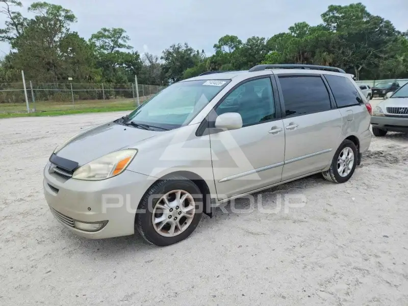 2005 Toyota SIENNA photo