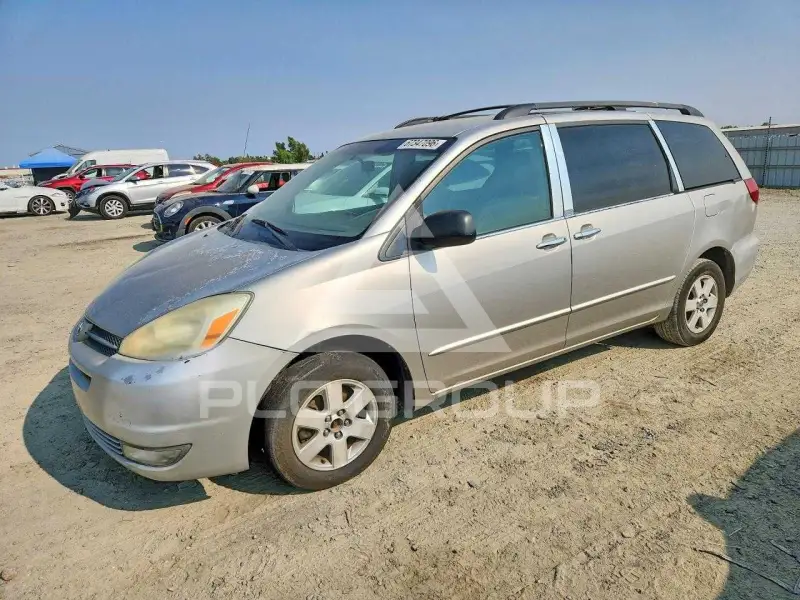 2005 Toyota SIENNA photo