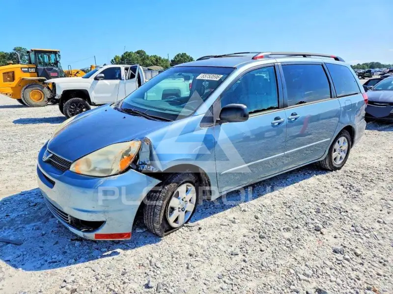 2005 Toyota SIENNA photo