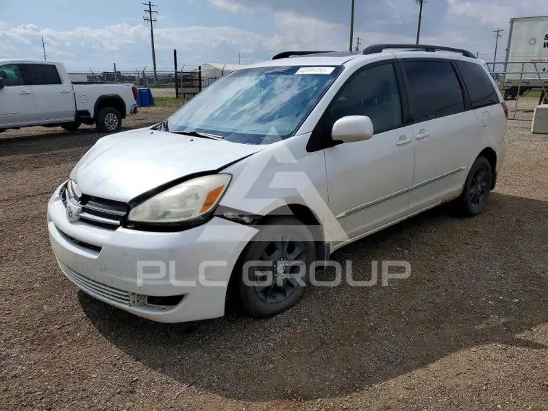 2005 Toyota SIENNA photo