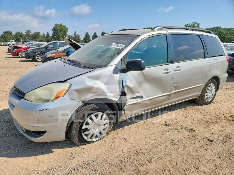 2005 Toyota SIENNA photo