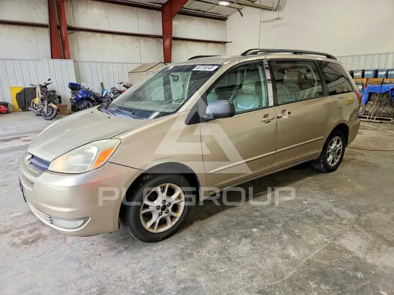 2005 Toyota SIENNA photo
