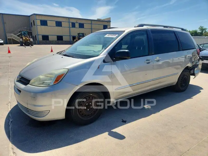 2005 Toyota SIENNA photo