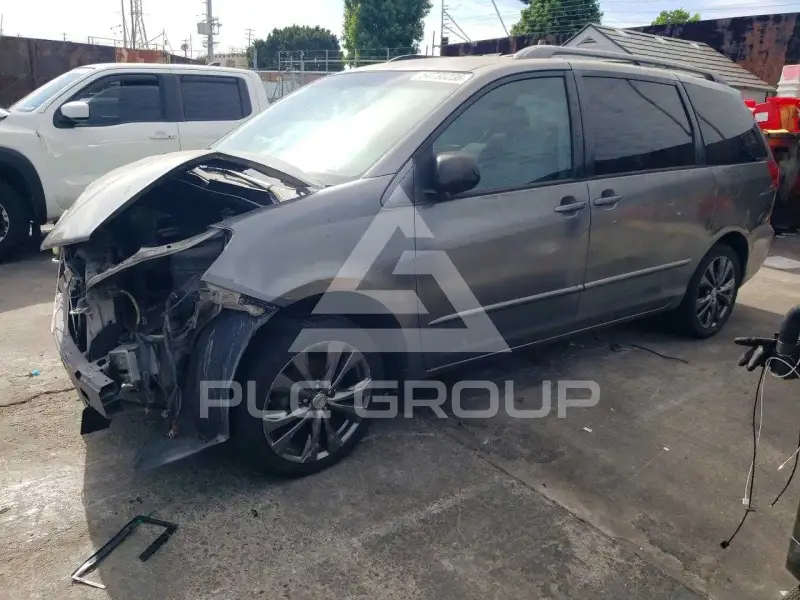 2005 Toyota SIENNA фото