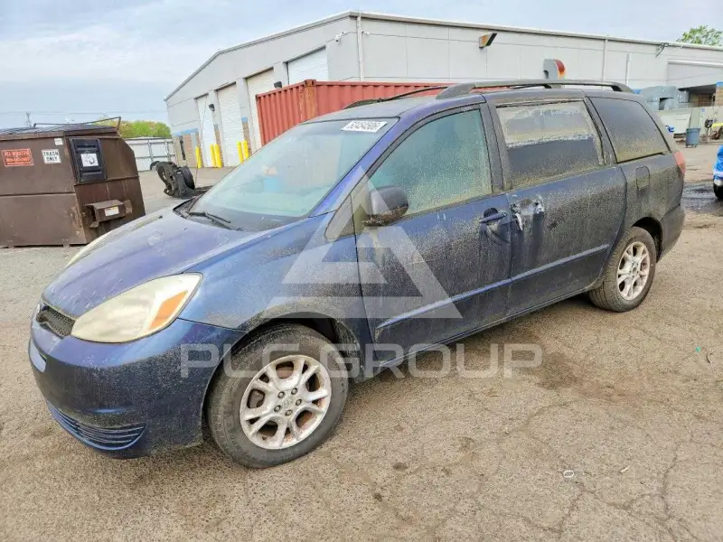 2005 Toyota SIENNA photo